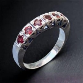 Anillo medio churumbela con Granate