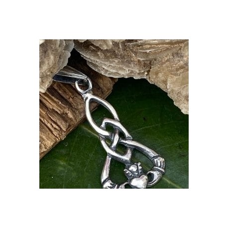 Dije Claddagh en plata 925