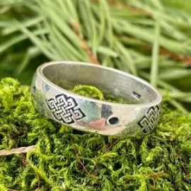 Anillo con Nudo infinito en plata 925!