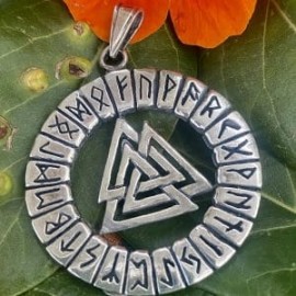 Dije Valknut en plata 925