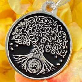 Dije Yggdrasil en plata 925!