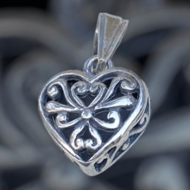 Corazón de filigrana en plata 925