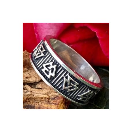 Anillo con Valknut en plata 925