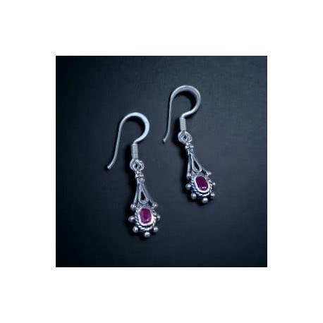 Aretes con Rubí natural en plata 925