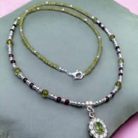 Collar Peridoto con zirconia en plata 925