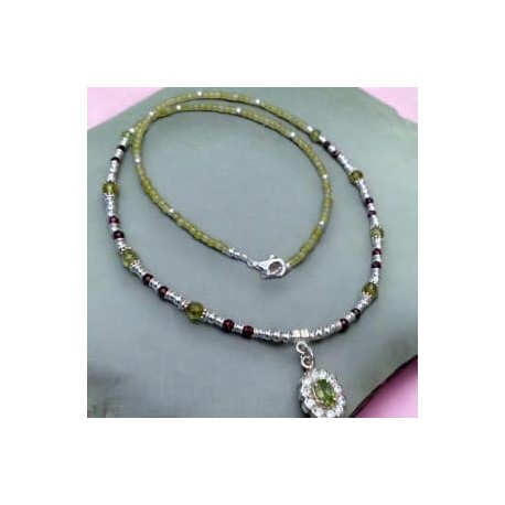 Collar Peridoto con zirconia en plata 925