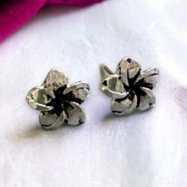 Broqueles de flor en plata 925