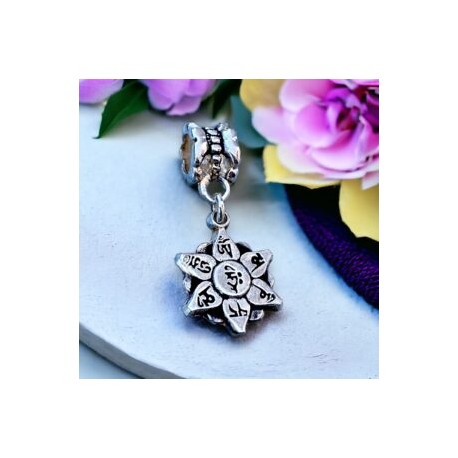 Charm Mantra tipo Pandora en plata 925