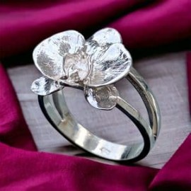 Anillo Orquídea en plata 925